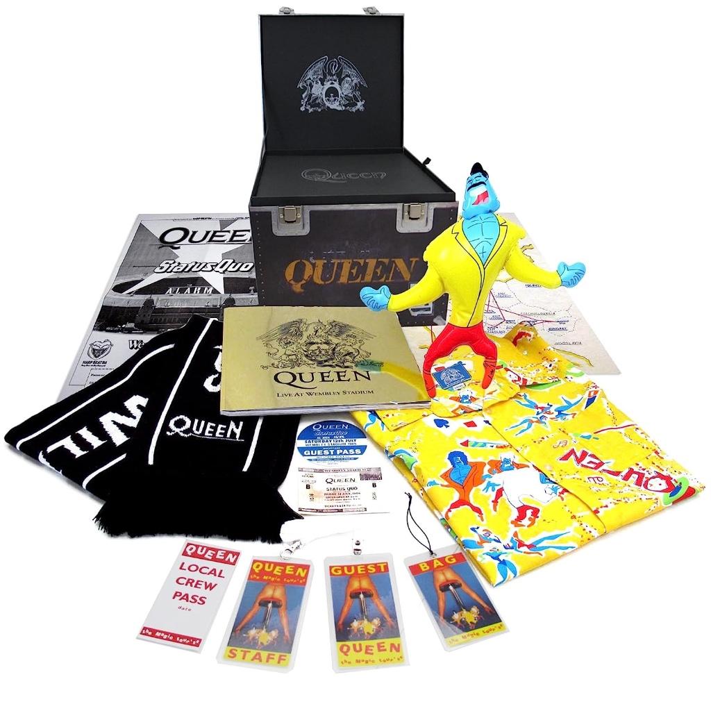 2Dvd+2Cd+Merch RoadCase Boxset Queen Live Wembley 1986 NIEUW, Cd's en Dvd's, Cd's | Rock, Nieuw in verpakking, Rock-'n-Roll, Ophalen of Verzenden