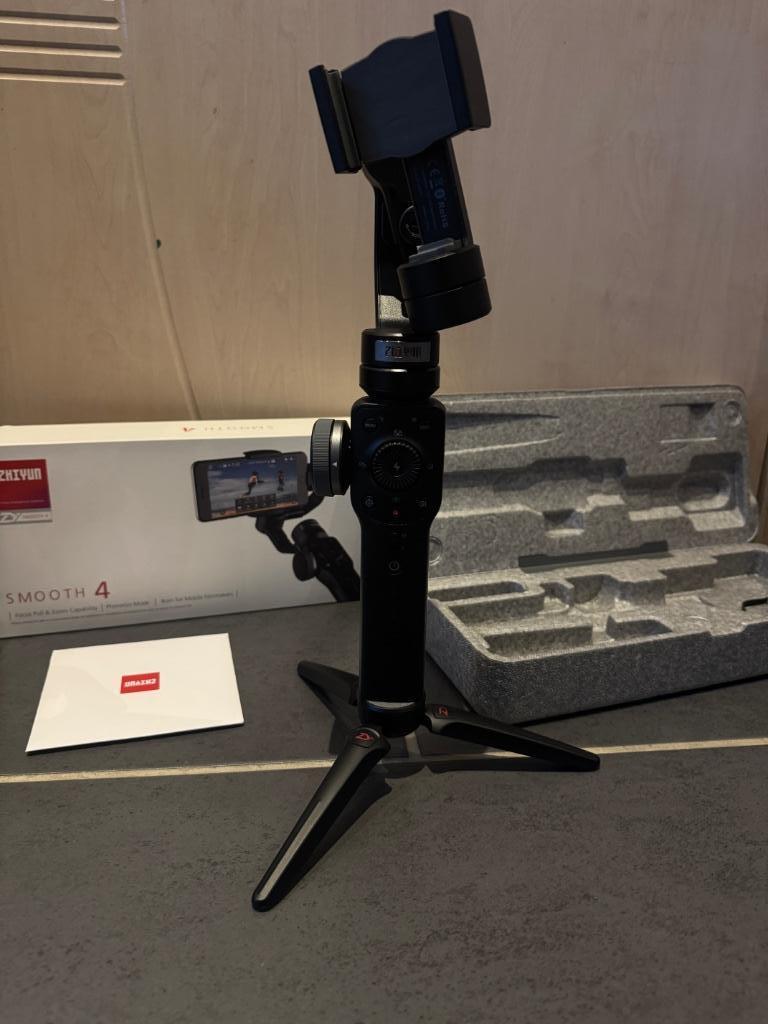 Zhiyun Smooth 4, Enlèvement ou Envoi, Comme neuf, Autres types