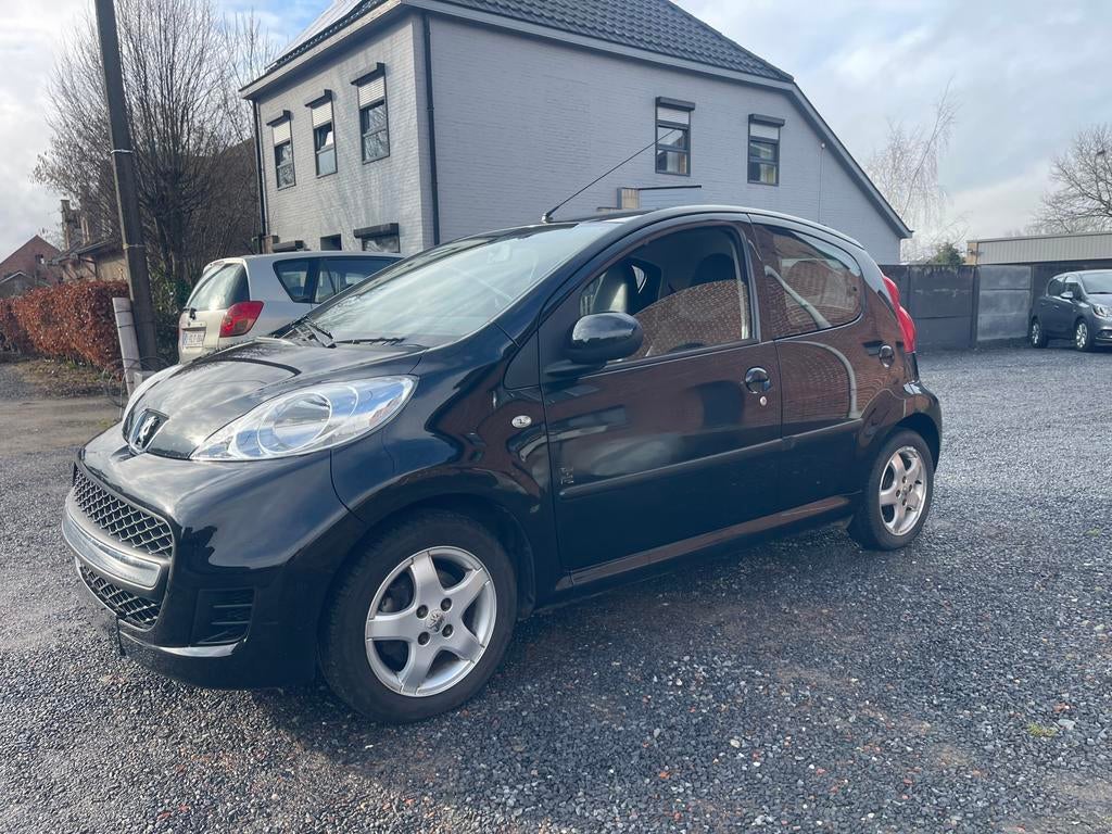 Peugeot 107 1.0i Benzine, Black&Silver,5 deurs,1e eigenaar.., Auto's, Peugeot, 4 zetels, 50 kW, Zwart, Leder