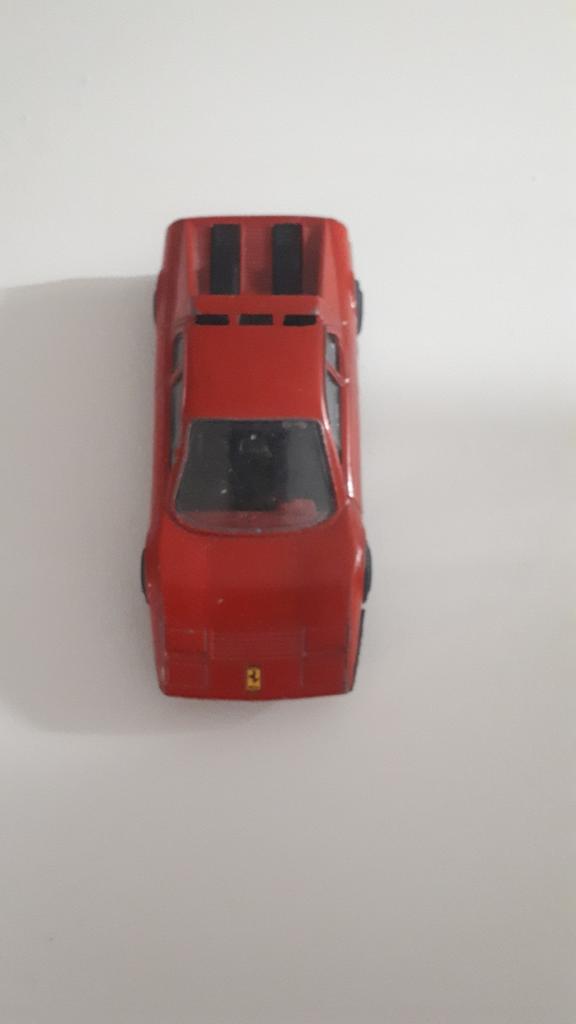 Bburago Ferrari 512 (rouge), Enlèvement ou Envoi, Comme neuf, Voiture