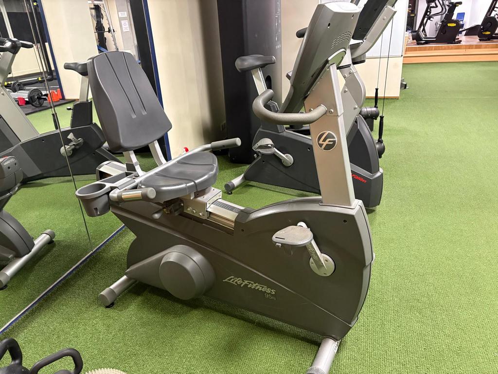 Velo lifefitness position « assise », Ophalen, Gebruikt, Benen