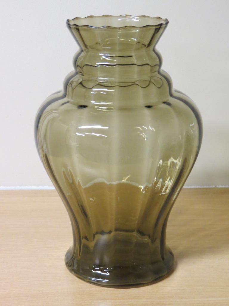 Doyen - grote art deco vaas in rookglas, Antiek en Kunst, Antiek | Glaswerk en Kristal, Ophalen of Verzenden