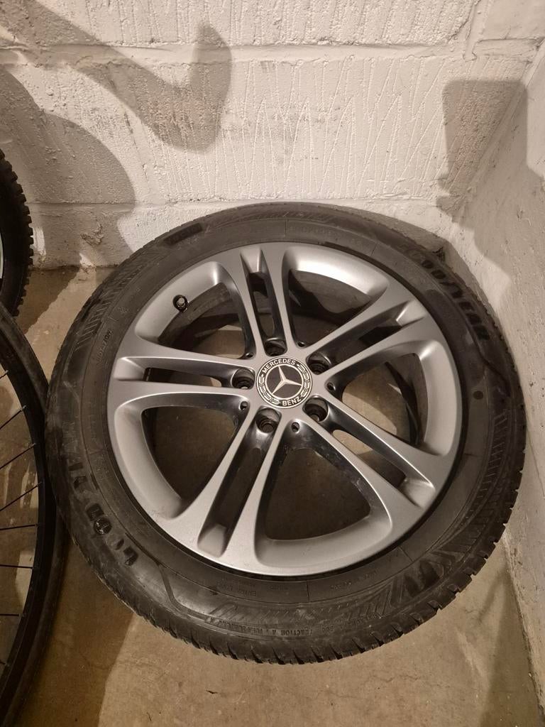 Jantes et pneus Mercedes 205 55 17 GoodYear Vector 4 saisons, Pneus et Jantes, 4 Saisons, 205 mm, 17 pouces