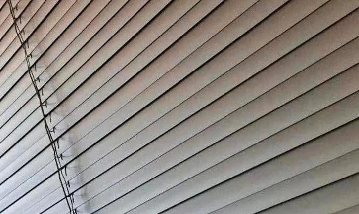 Aluminium raamjaloezie Nieuw in verpakking, Ophalen, Zo goed als nieuw