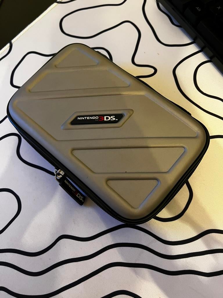 Nitendo 3ds incl 10 games + lader, Enlèvement, Comme neuf, 3DS