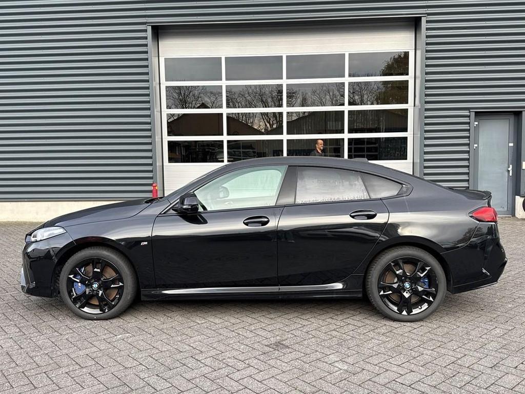 BMW 2 Serie M235 xDrive M Sport, 360 camera, Harman Kardon, Autos, BMW, Cuir, Interruption de démarrage, Entreprise, Entretenue par le concessionnaire
