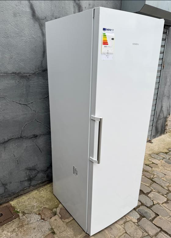 SIEMENS IQ 500 Congélateur grand volume 366Lit. A++ No frost, Elektronische apparatuur, Vriezers en Diepvrieskisten, Tussenbouw