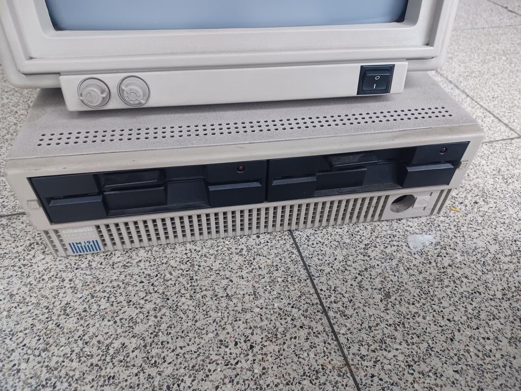 Olivetti M19, Informatique & Logiciels, Apple Desktops, Enlèvement