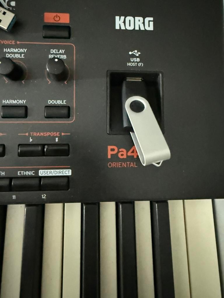 Korg pa4x oriental, Ophalen, Zo goed als nieuw