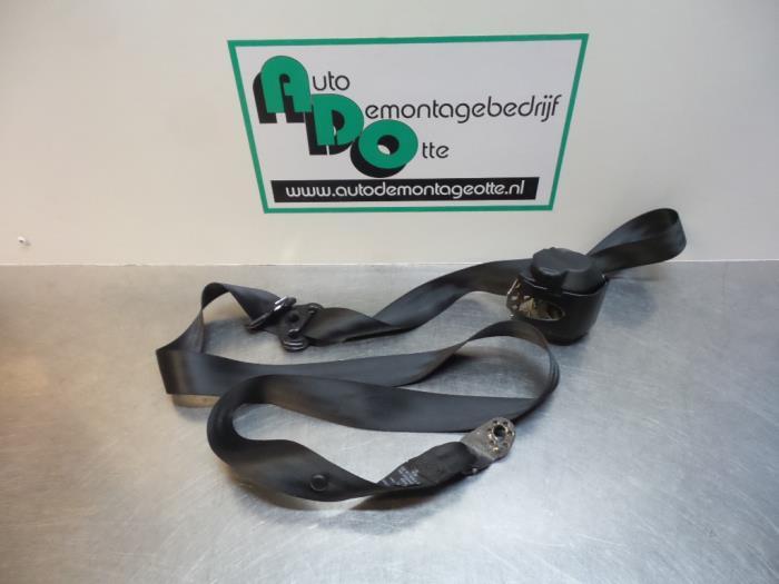 Veiligheidsgordel rechts-achter van een Volkswagen Polo (Pol, Auto-onderdelen, Gebruikt, -, Volkswagen, -