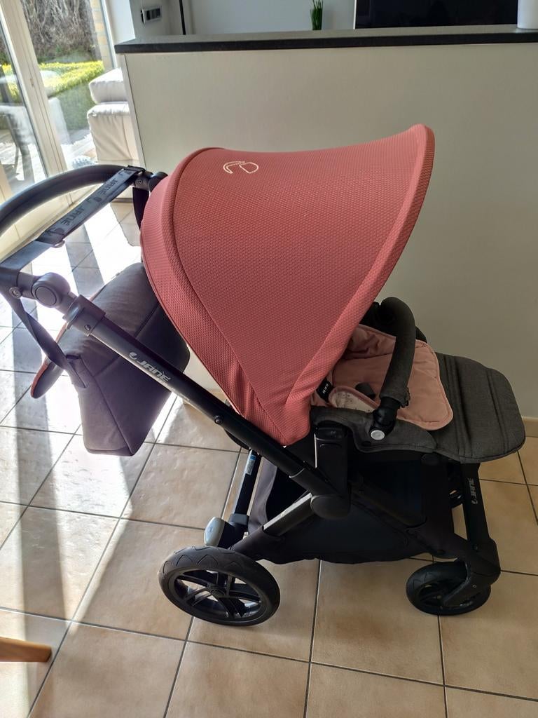 Poussette Jane Muum (ÉTAT NEUF), Enlèvement, Poussette