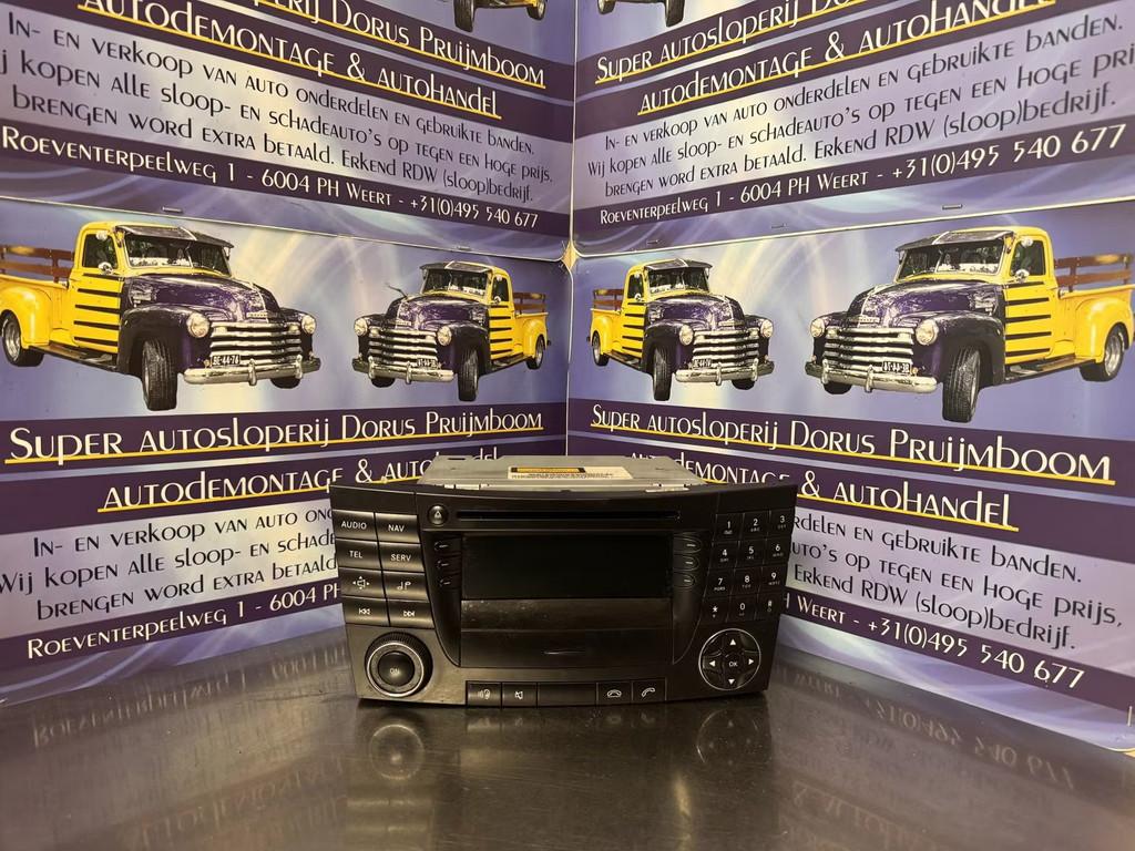 Mercedes w211 radio navi systeem, Gebruikt, Mercedes-Benz AG, Mercedes-Benz, Mercedesstrasse 120
70372  Stuttgart, DE