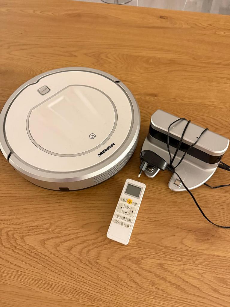 Robotstofzuiger, Doe-het-zelf en Bouw, Alarmsystemen, Ophalen, Zo goed als nieuw, Afstandsbediening