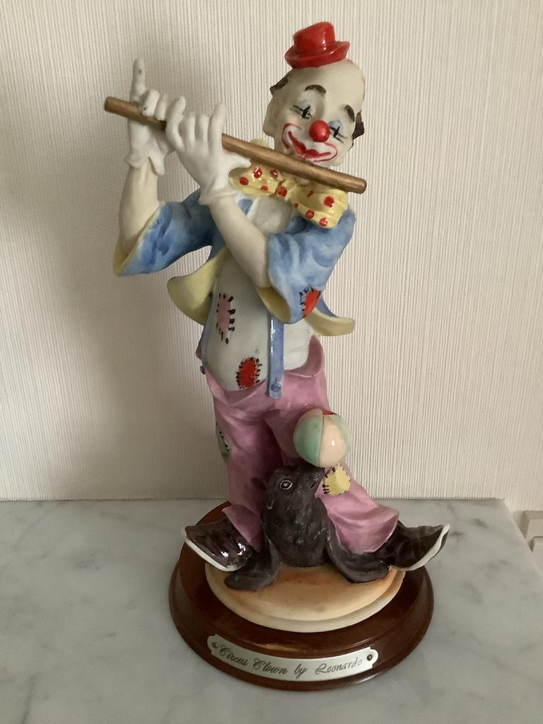 Circus Clown. Hoogte 26 cm,voet 13 cm. Leonardo., Ophalen of Verzenden, Zo goed als nieuw