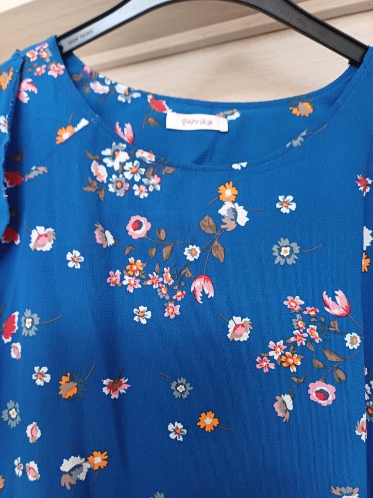 Paprika blauw bloesje met open schouders Mt4=52, Kleding | Dames, Grote Maten, Blauw, Blouse of Tuniek, Ophalen of Verzenden, Zo goed als nieuw