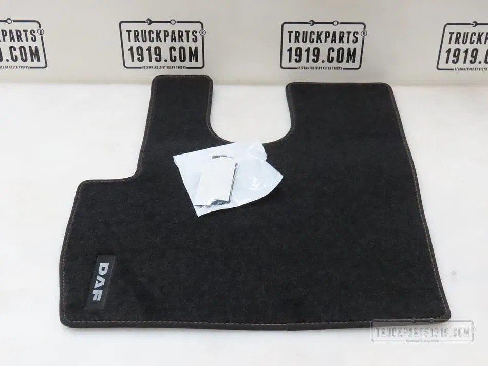 DAF 1968844 Cabine vloermat velours CF, Ophalen, Gebruikt