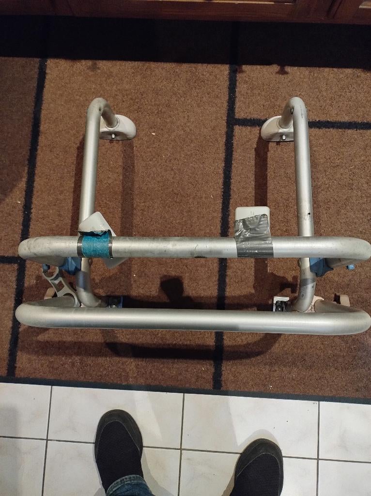 fiets rekje voor caravan of mobilhome, Ophalen, Gebruikt