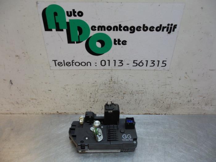 Serrure portière mécanique 4portes arrière gauche d'un Op, -, Opel, 3 mois de garantie, Utilisé