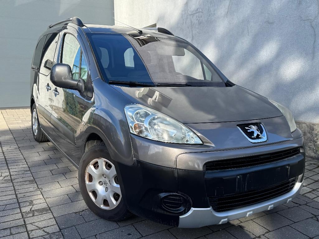 PEUGEOT PARTNER 1.6 DIESEL 2009 105000 KM TPMR PMR INVALIDE, 4 cilinders, 1600 cc, Bedrijf, Grijs