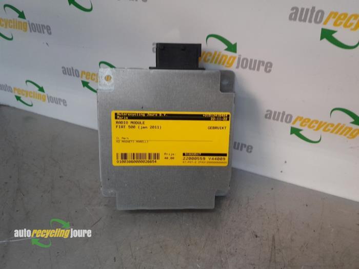 Module radio d'un Fiat 500, Autos : Pièces & Accessoires, -, -, 3 mois de garantie, Utilisé