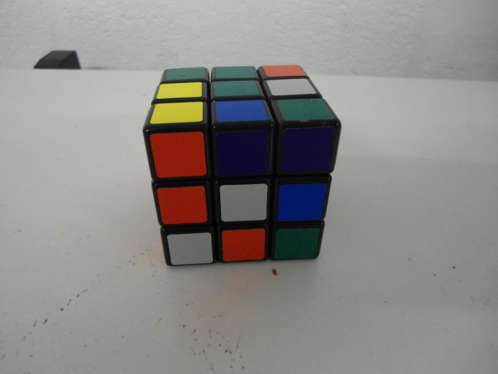 2 rubiks, rubix, kubussen. Prima staat., Hobby en Vrije tijd, Ophalen of Verzenden