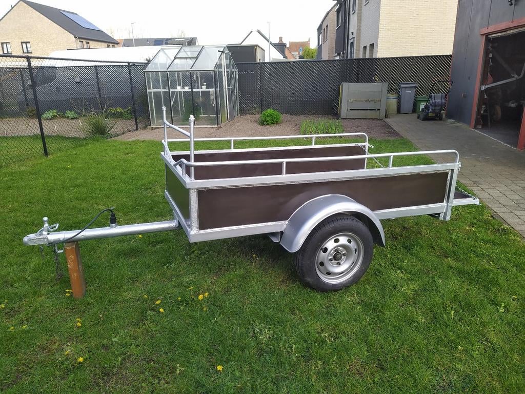 Bande-annonce, Enlèvement