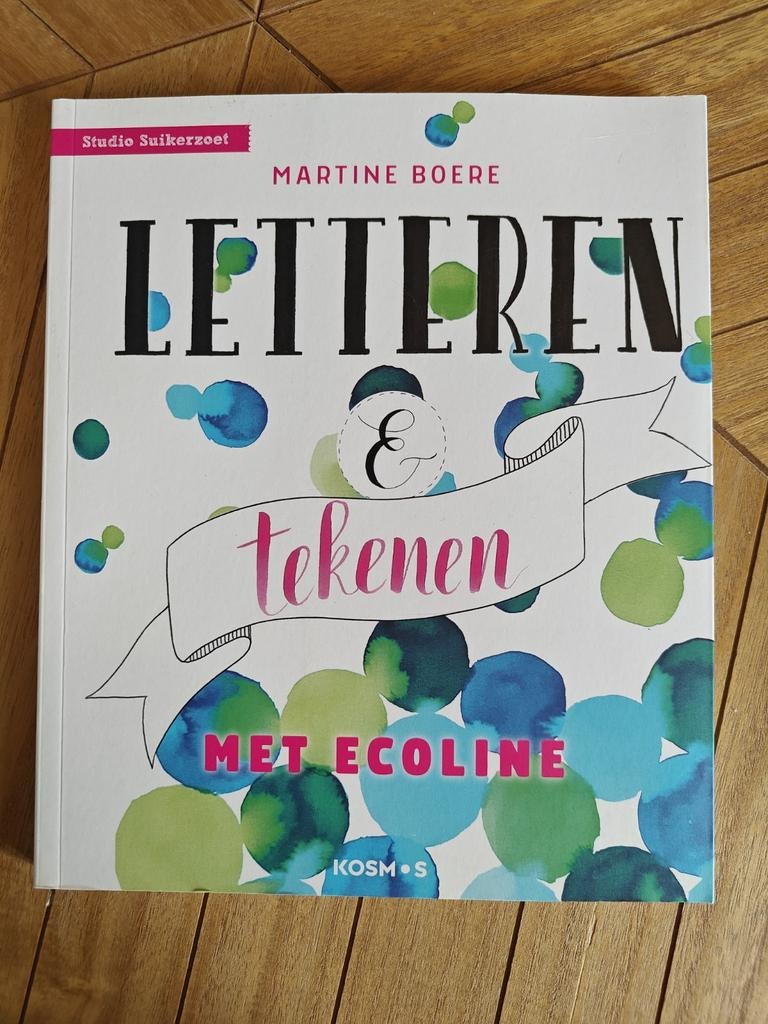 Letteren & tekenen met ecoline - Martine Boere, Hobby en Vrije tijd, Tekenen, Ophalen of Verzenden, Zo goed als nieuw, Boek of Gids