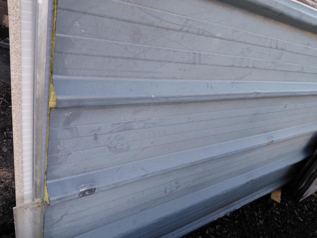 Geïsoleerde dakpaneelen., Doe-het-zelf en Bouw, Ophalen