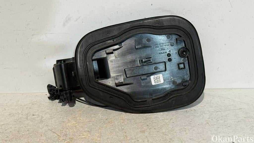 Ford Mustang Mach-e laadpoort LJ8B-R27936-AE, Fabrikant BV, Utilisé, Info@fabrikant.eu, Fabrikantstraat 1
1000 AA  Amsterdam, NL