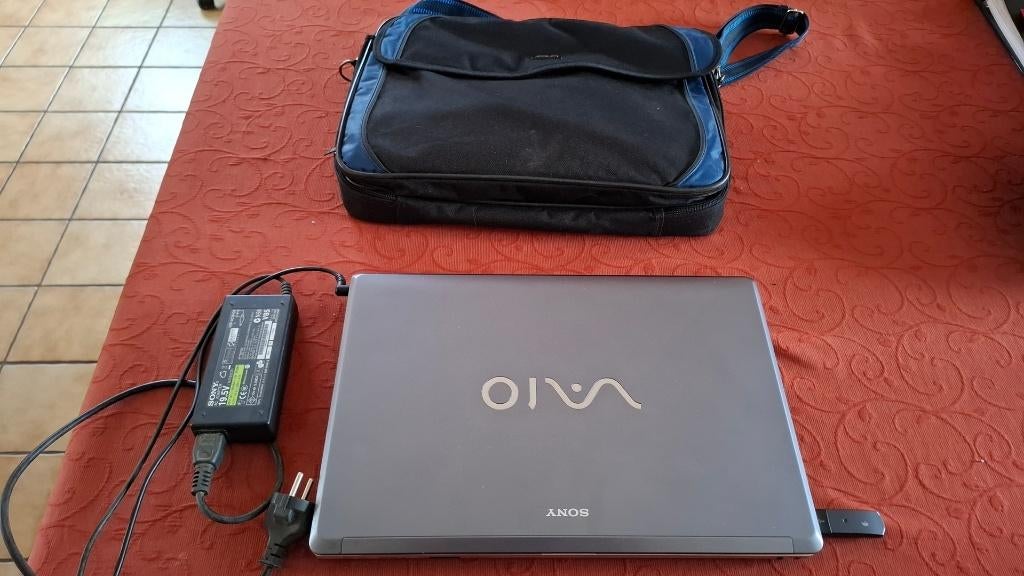 SONY VAIO LAPTOP, Computers en Software, Ophalen, Gebruikt