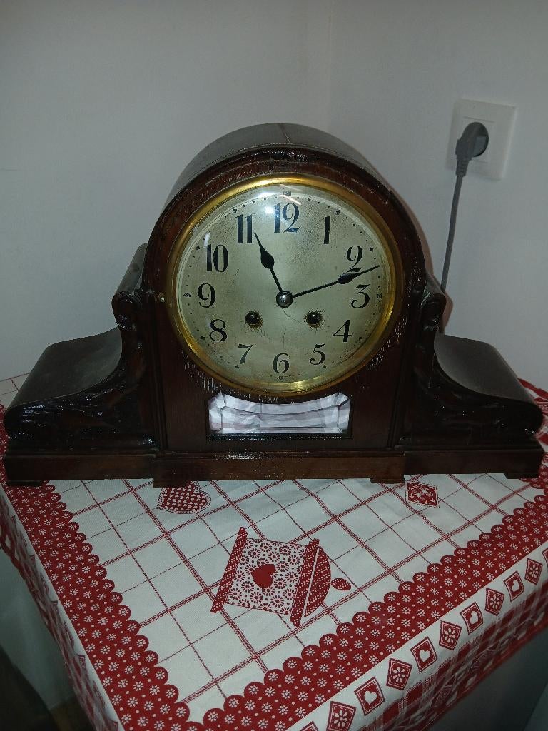 Ancienne horloge, Enlèvement