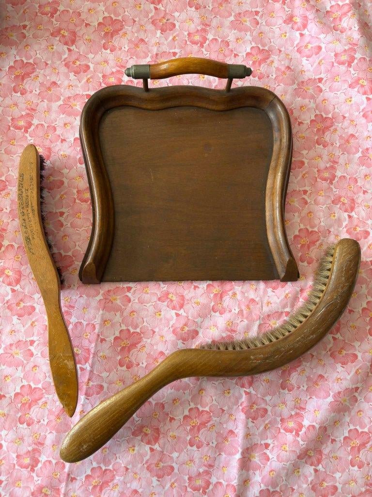 ramasse miettes vintage brosses en bois et crins, Enlèvement ou Envoi, Comme neuf, Autres types, Autres matériaux