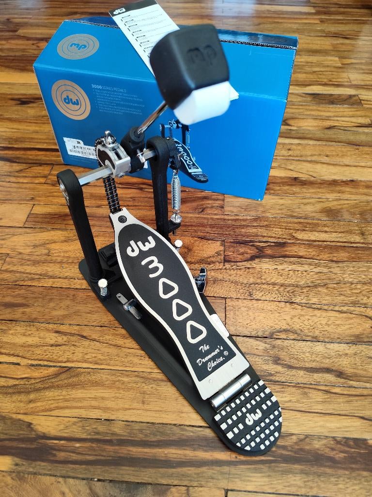 DW 3000A Single Bass Drum Pedal NEW, Muziek en Instrumenten, Drumstellen en Slagwerk, Ophalen, Nieuw, Overige merken