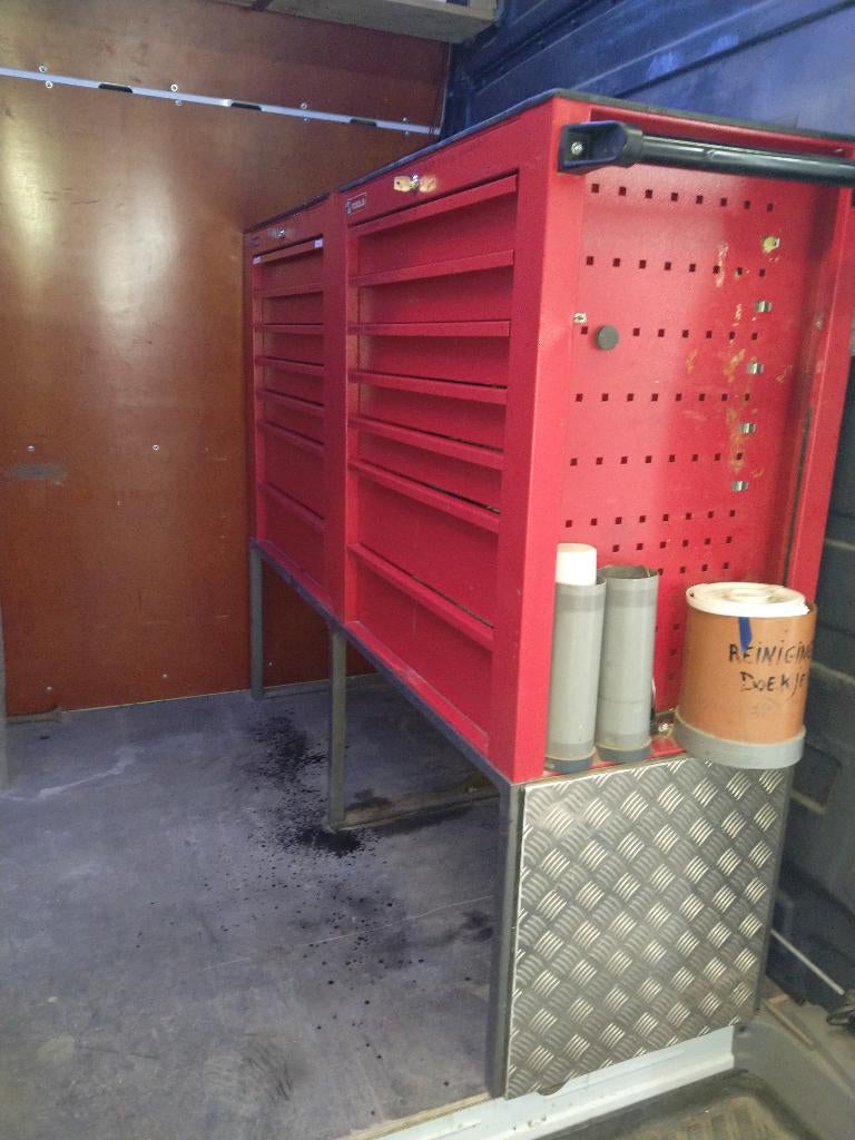 Gereedschapskar/rek, Enlèvement, Utilisé