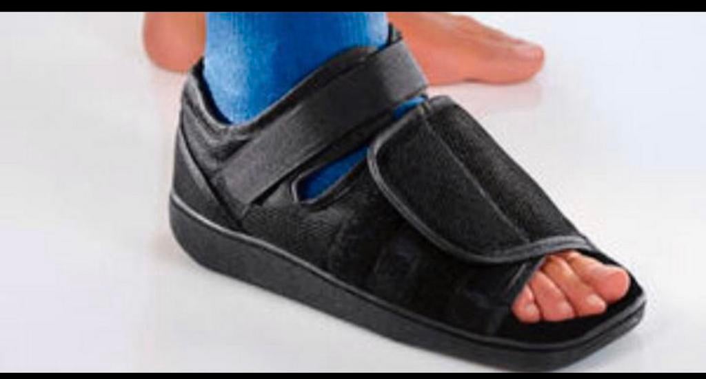 3 chaussures orthopédique, Enlèvement, Comme neuf