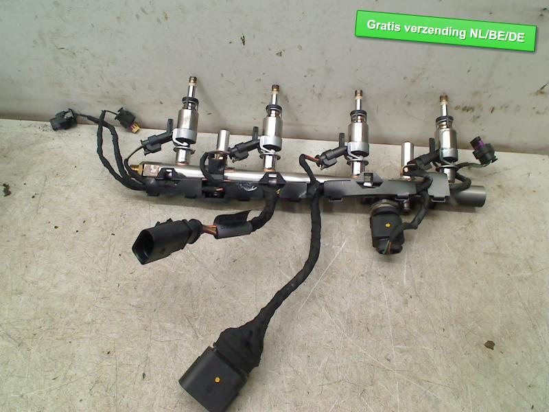 INJECTOR BRANDSTOF set Scirocco (137 / 13AD) (06L906036K), Gebruikt, De Bloemendaal 21 21
5221 EB  'S HERTOGENBOSCH, NL, Info@123Parts.nl