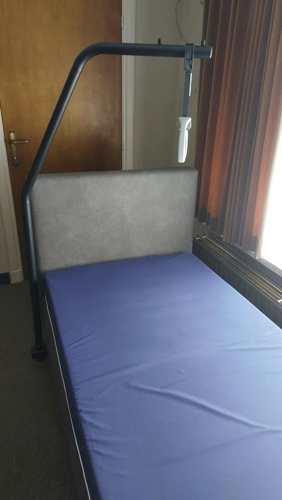 Polypreen Zorgboxspring nordic comfort .1 pers 90 op 200, Huis en Inrichting, Ophalen, 90 cm, Eenpersoons, Zo goed als nieuw