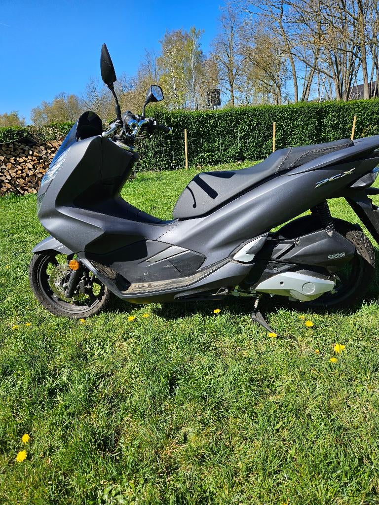 Honda pcx 125, Scooter, Occasion, Permis Moto A1 minimum, Transmission par cardan
