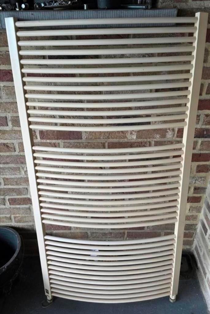 Radiateur porte serviettes, Bricolage & Construction, Chauffage & Radiateurs, Enlèvement, Radiateur
