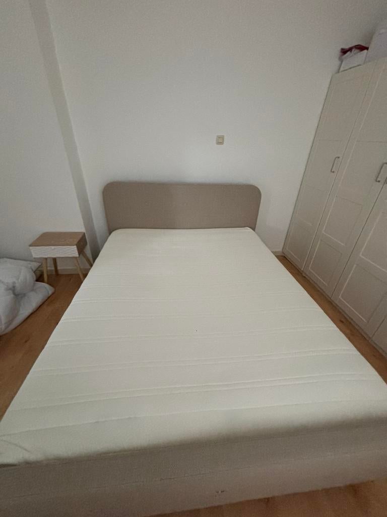 Boxspring + matras, Ophalen, Zo goed als nieuw