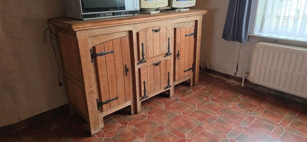 Buffet, vaisselier, bar avec tabourets rustiques, Antiquités & Art