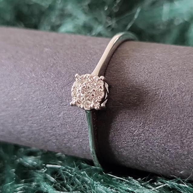 18 karaat witgouden verlovingsring met 10 geslepen diamanten, Neuf, 18 à 19, Or, Enlèvement