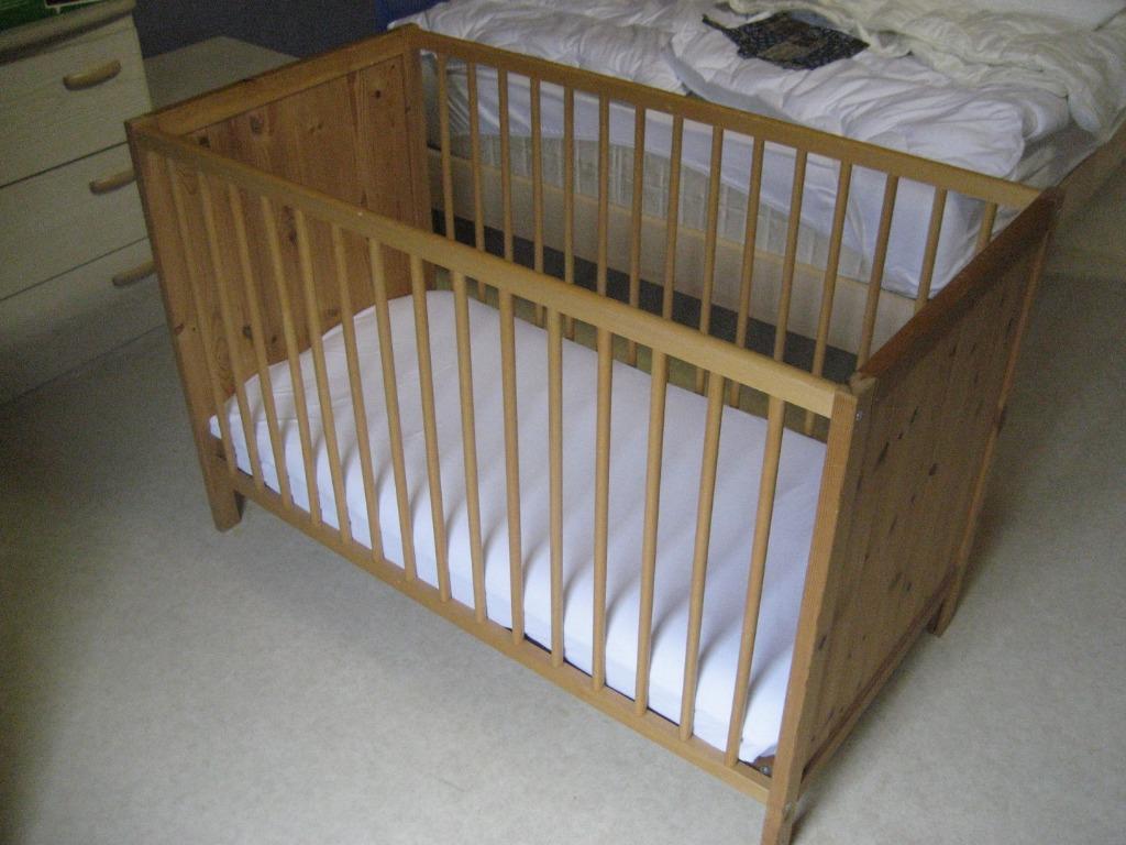 Kinderbedje, Ophalen, Zo goed als nieuw, Minder dan 140 cm, Matras