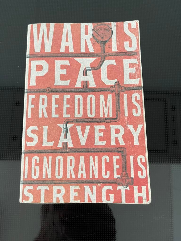 War is peace.  Freedom is slavery.  Ignorance is strength.”, Enlèvement ou Envoi, Comme neuf