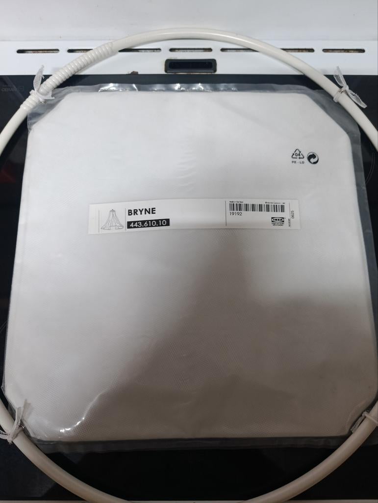 Moustiquaire à suspendre pour lit d'enfant. Bryne Ikea