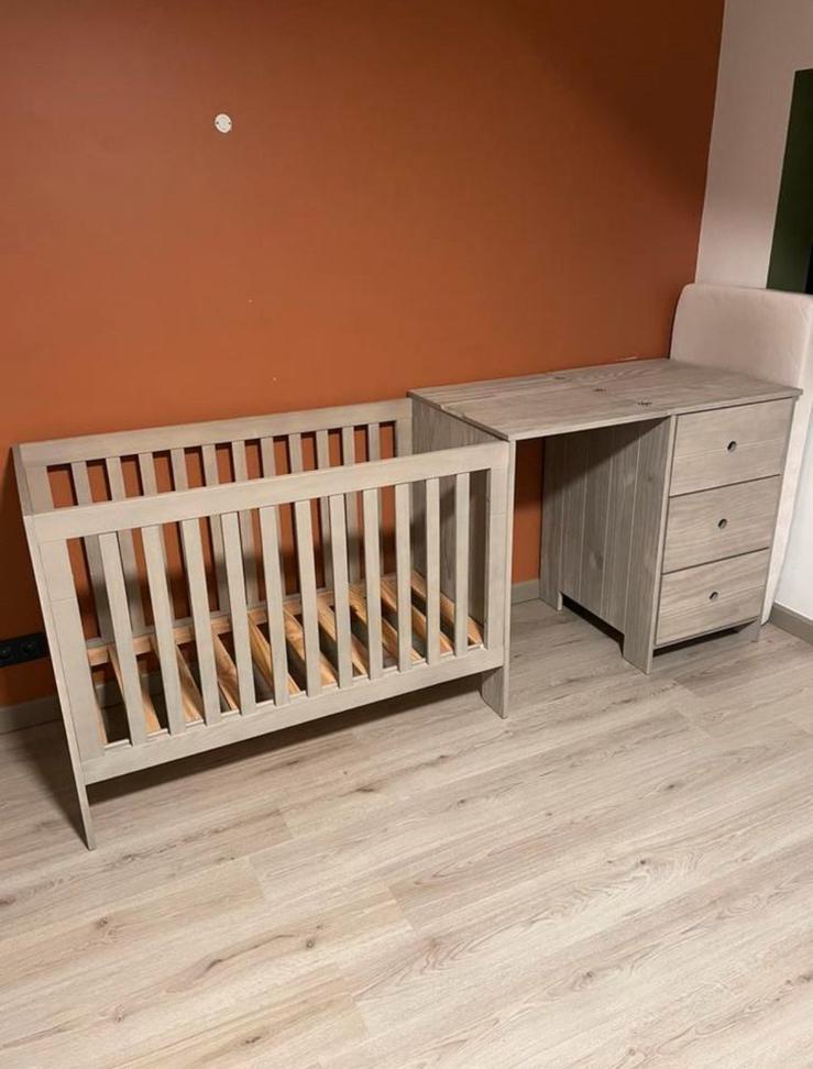 Babybed + ladekast, Kinderen en Baby's, Ophalen, Zo goed als nieuw