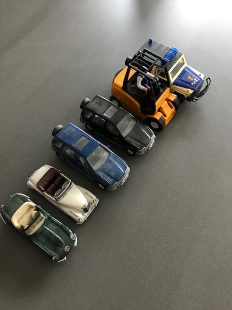 6 speelgoed auto's metaal Goede staat, compleet Afhalen te O, Ophalen of Verzenden, Gebruikt