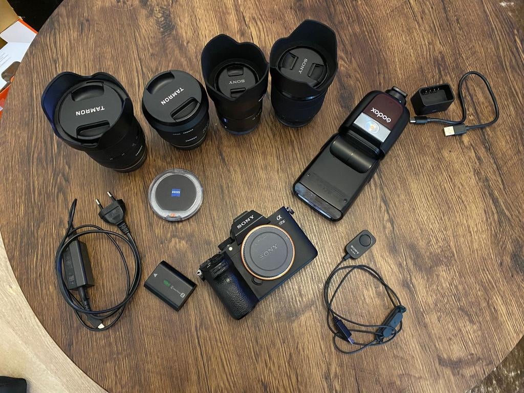 Sony a7iii + lenzen + accessoires, Enlèvement, Utilisé, Reflex miroir, Sony