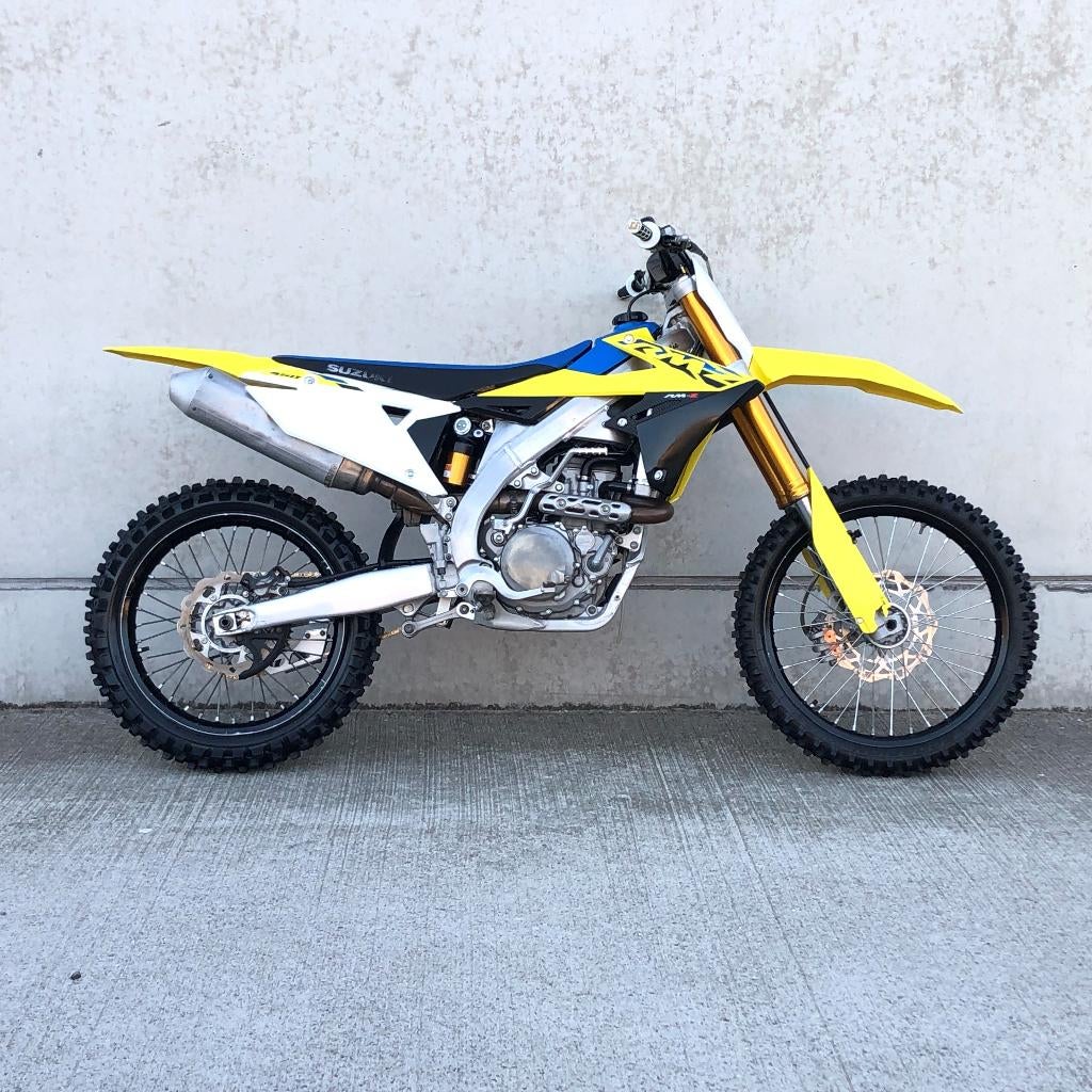 SUZUKI RMZ 450 BJ 2024 - foto 3