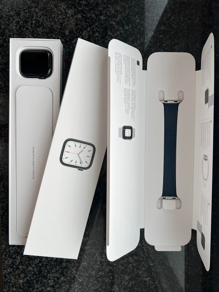 Apple Watch Series 7 – 45 mm – Donkergroen, Ophalen of Verzenden, Zo goed als nieuw